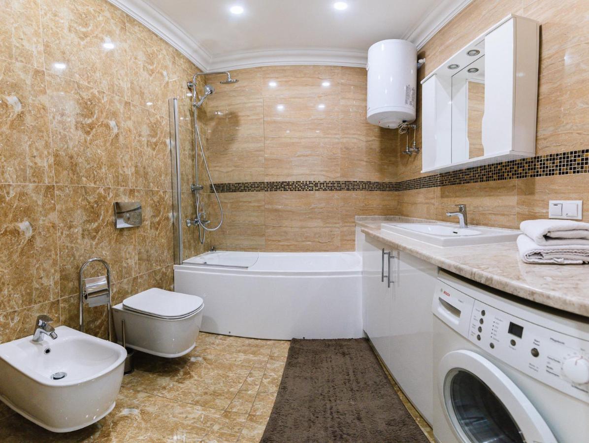 Apartament Luxury For Business & Pleasure Royal 2 Kijów Zewnętrze zdjęcie