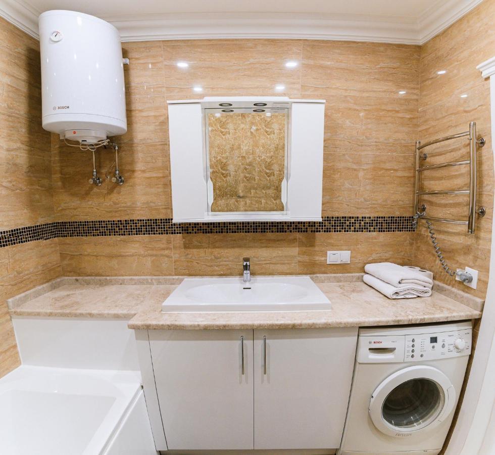Apartament Luxury For Business & Pleasure Royal 2 Kijów Zewnętrze zdjęcie