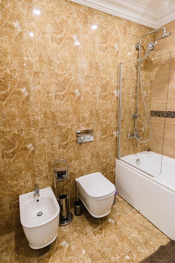 Apartament Luxury For Business & Pleasure Royal 2 Kijów Zewnętrze zdjęcie