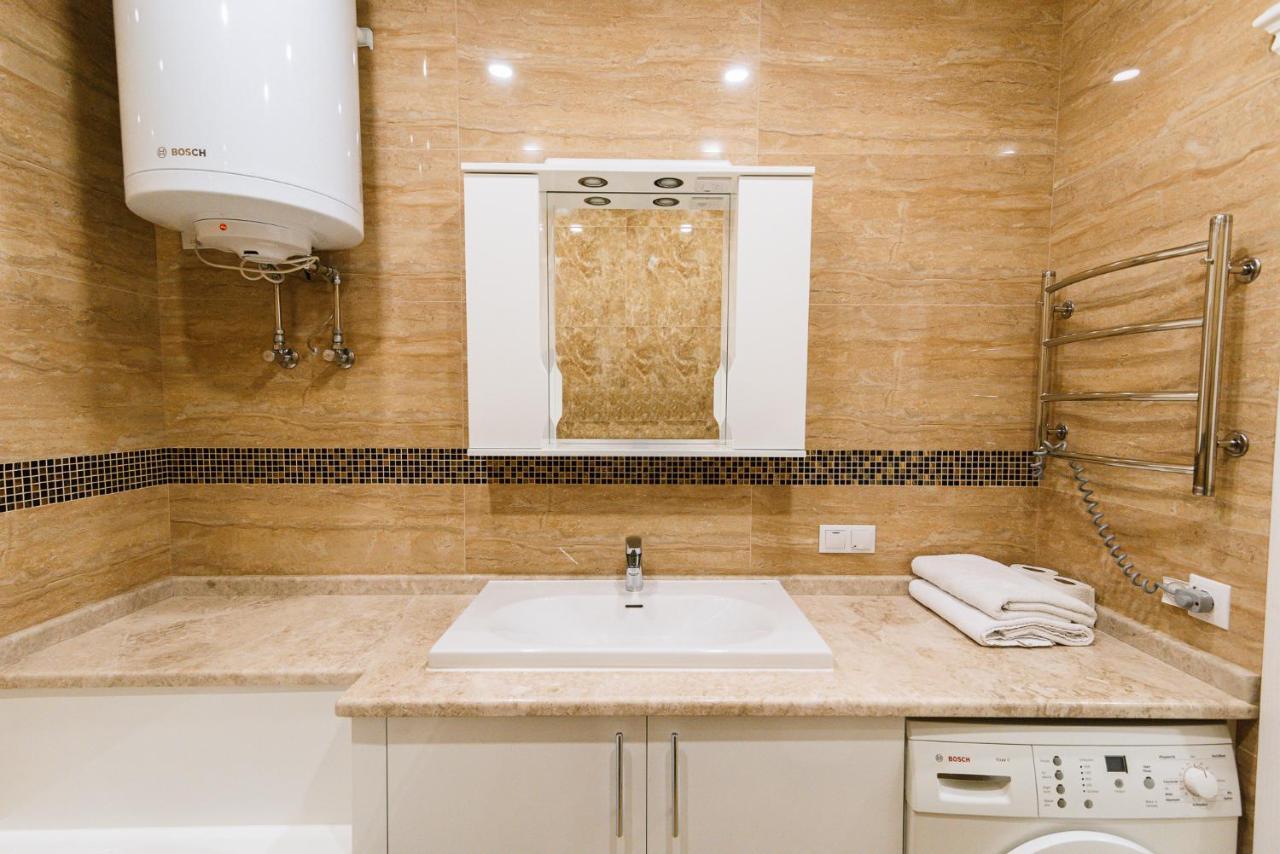 Apartament Luxury For Business & Pleasure Royal 2 Kijów Zewnętrze zdjęcie